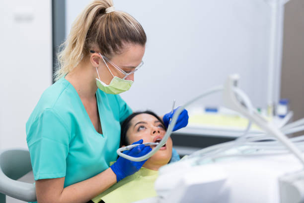 Best Emergency Cosmetic Dentistry (e.g., broken veneers) in Glenview, IL
